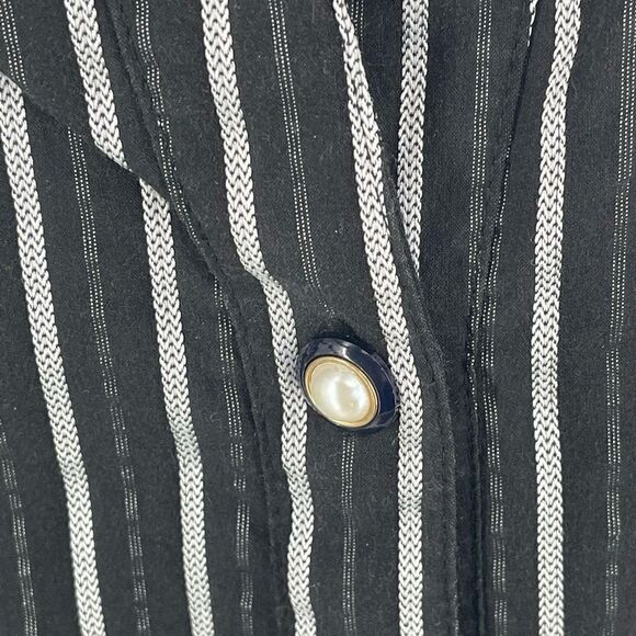 Zenana Outfitters Women's Button Down Dress Shirt Top Stripes Black Size Small - Picture 4 of 9